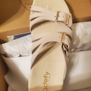 Gravity Defy orthotic sandals (GDefy)